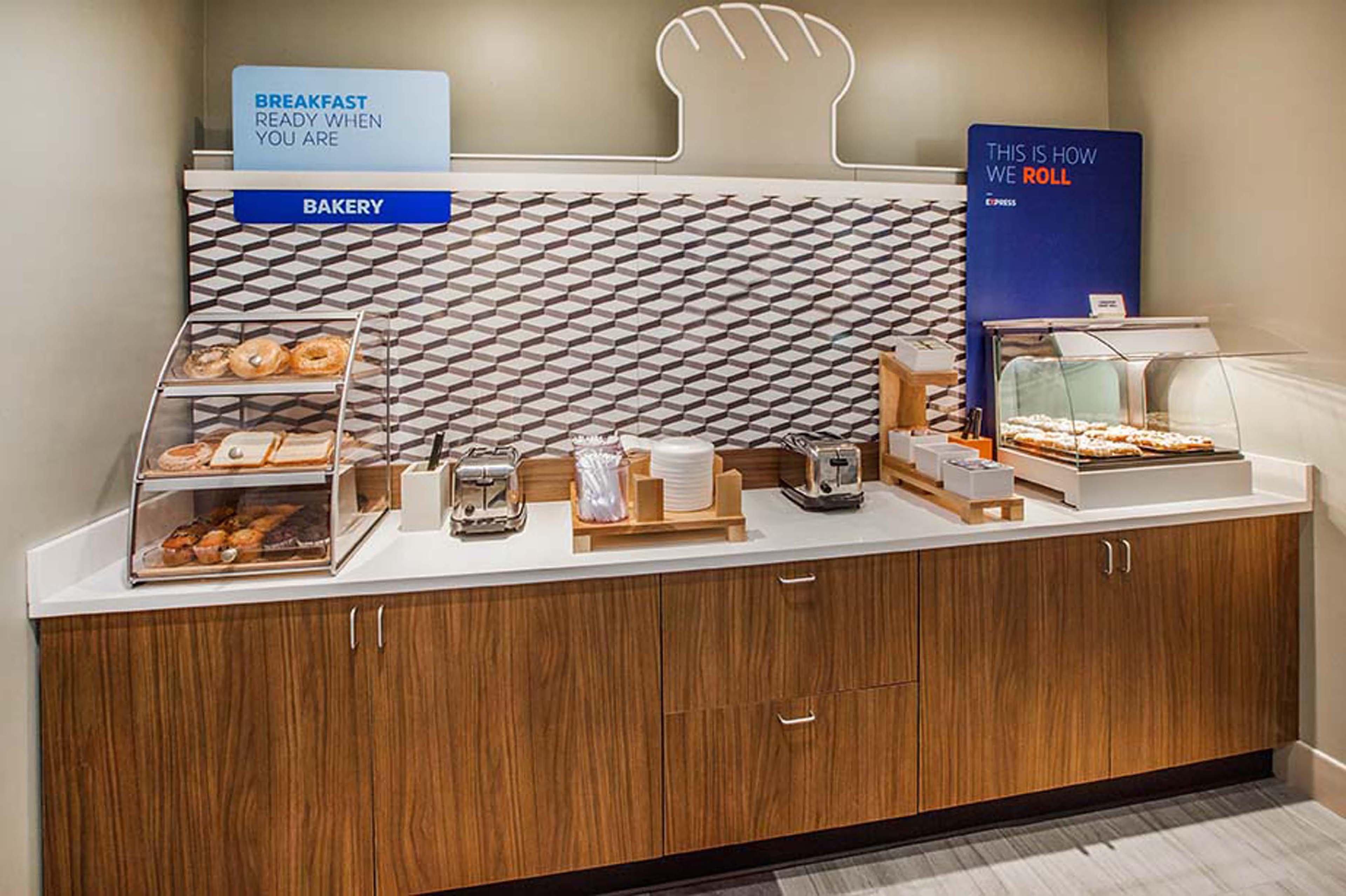 Holiday Inn Express & Suites Wytheville By Ihg Eksteriør bilde