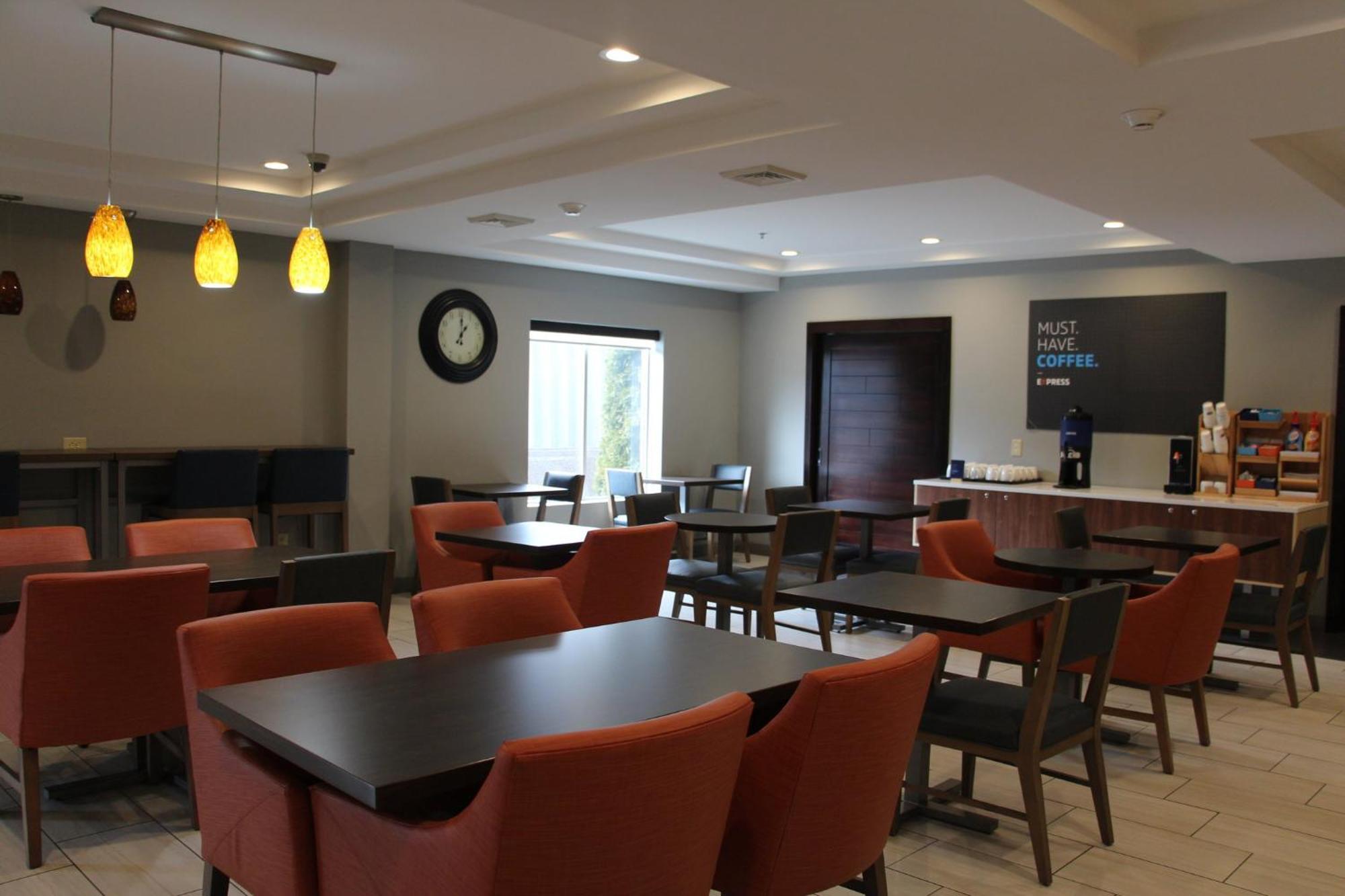 Holiday Inn Express & Suites Wytheville By Ihg Eksteriør bilde