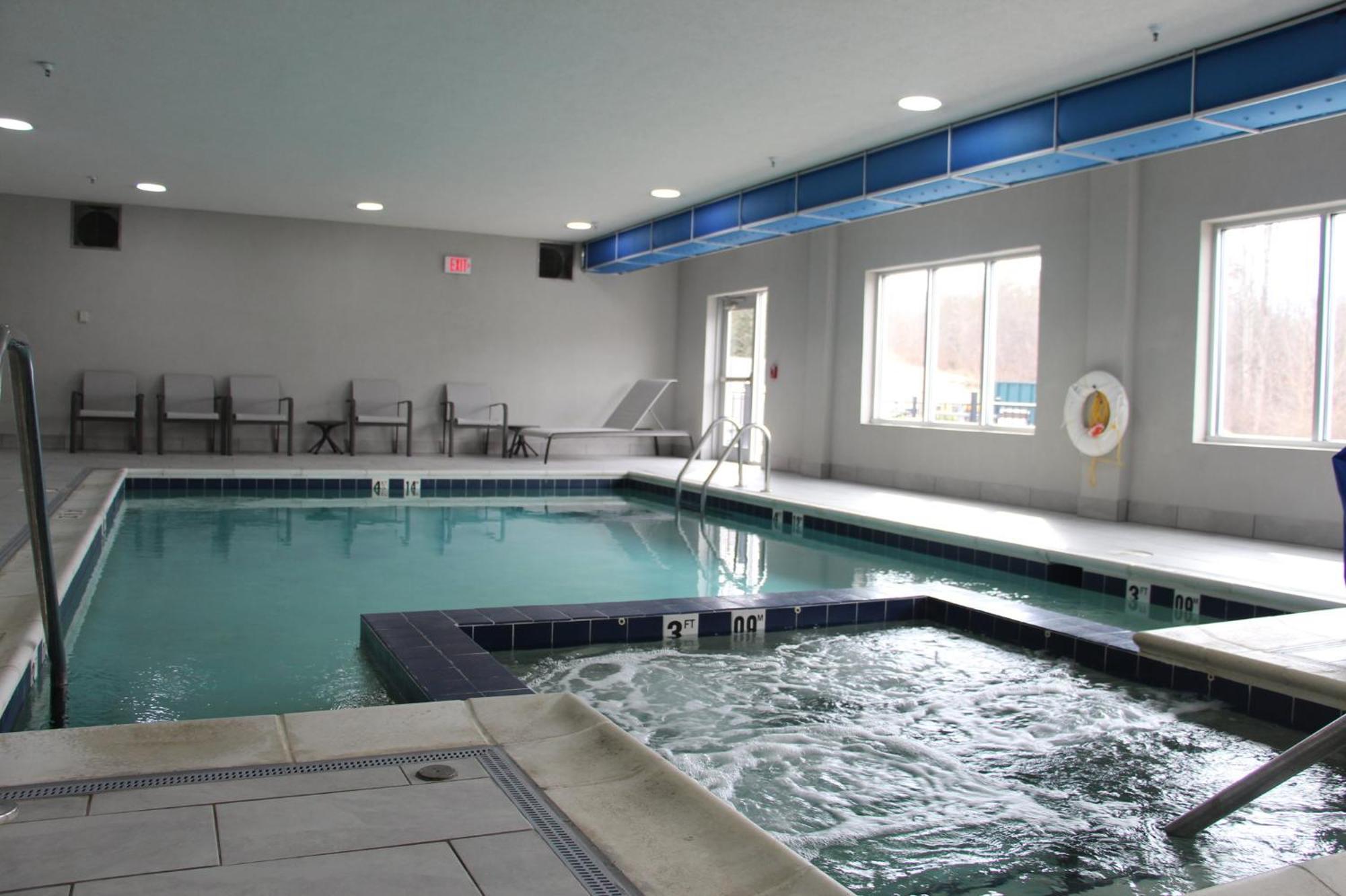 Holiday Inn Express & Suites Wytheville By Ihg Eksteriør bilde