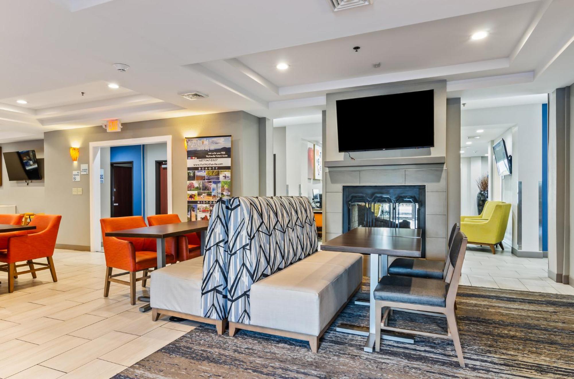 Holiday Inn Express & Suites Wytheville By Ihg Eksteriør bilde