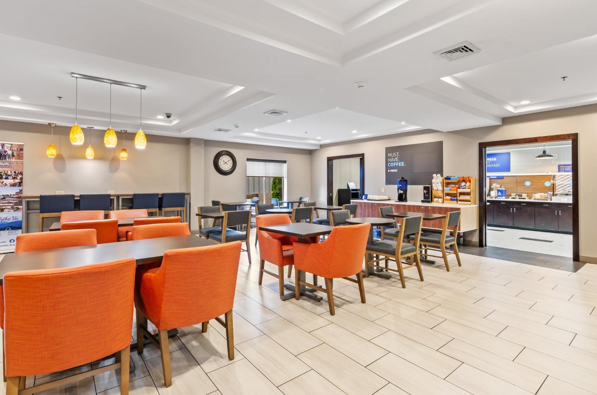 Holiday Inn Express & Suites Wytheville By Ihg Eksteriør bilde