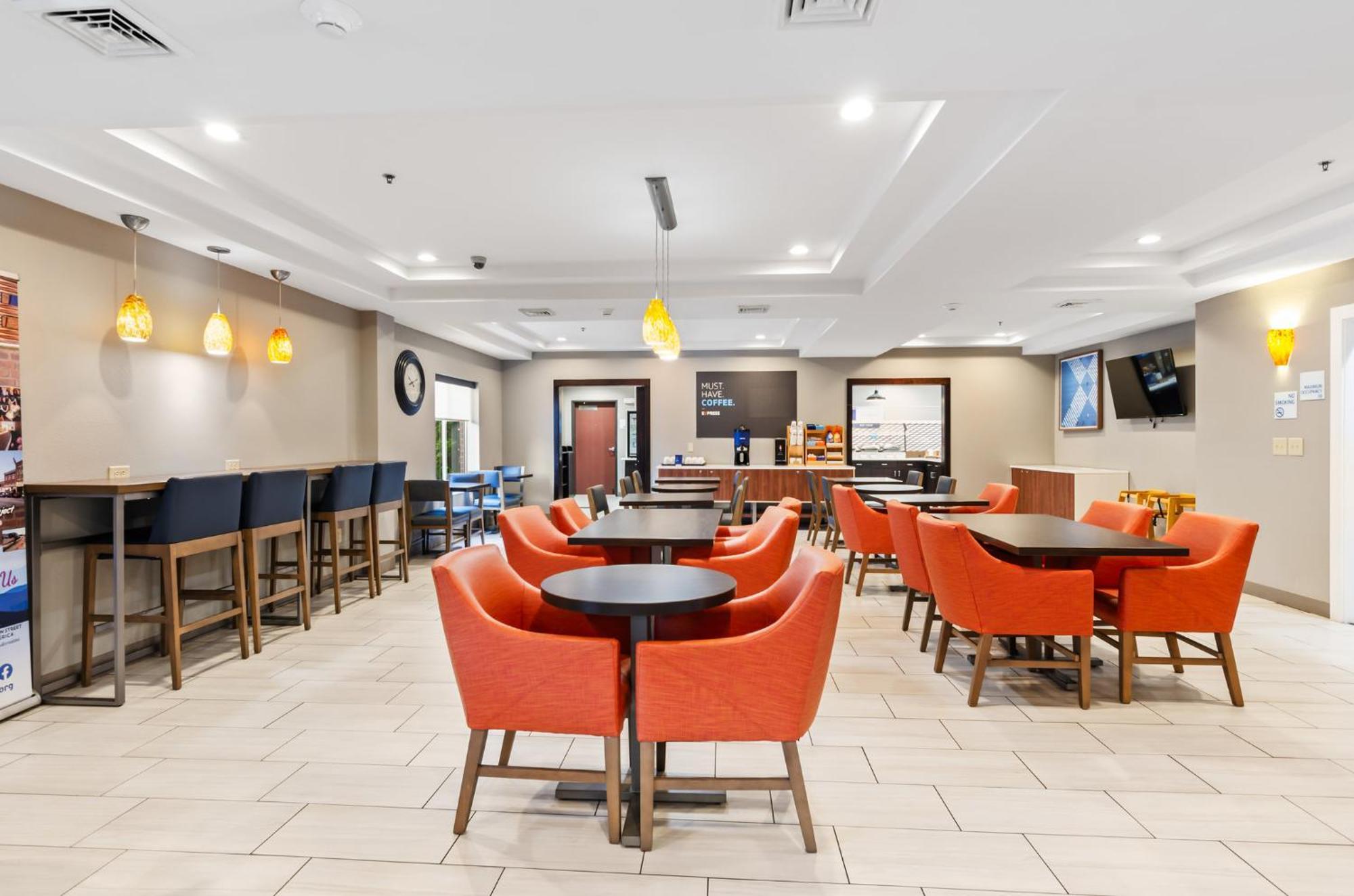 Holiday Inn Express & Suites Wytheville By Ihg Eksteriør bilde