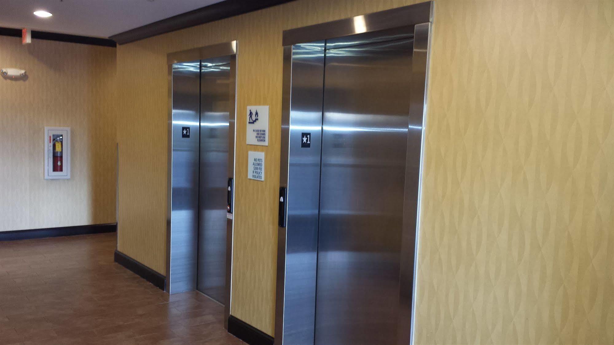 Holiday Inn Express & Suites Wytheville By Ihg Eksteriør bilde